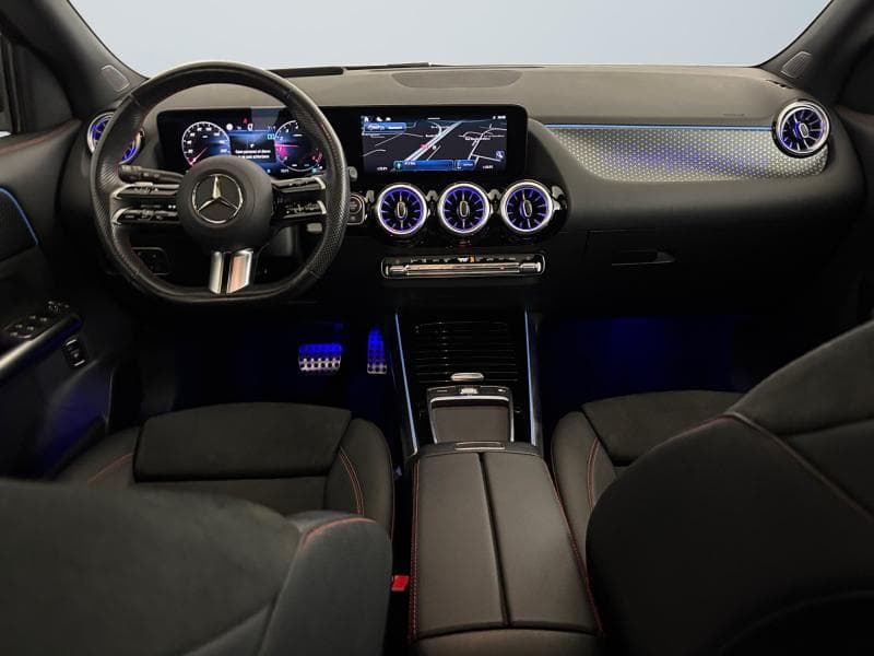 Mercedes-Benz GLA 180 GLA AMG Line - 12