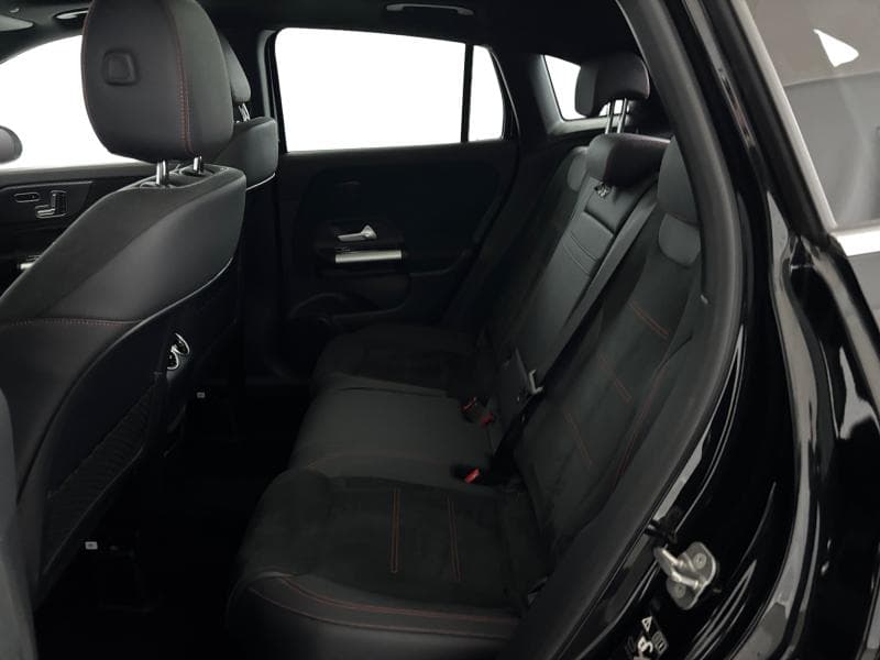 Mercedes-Benz GLA 180 GLA AMG Line - 16