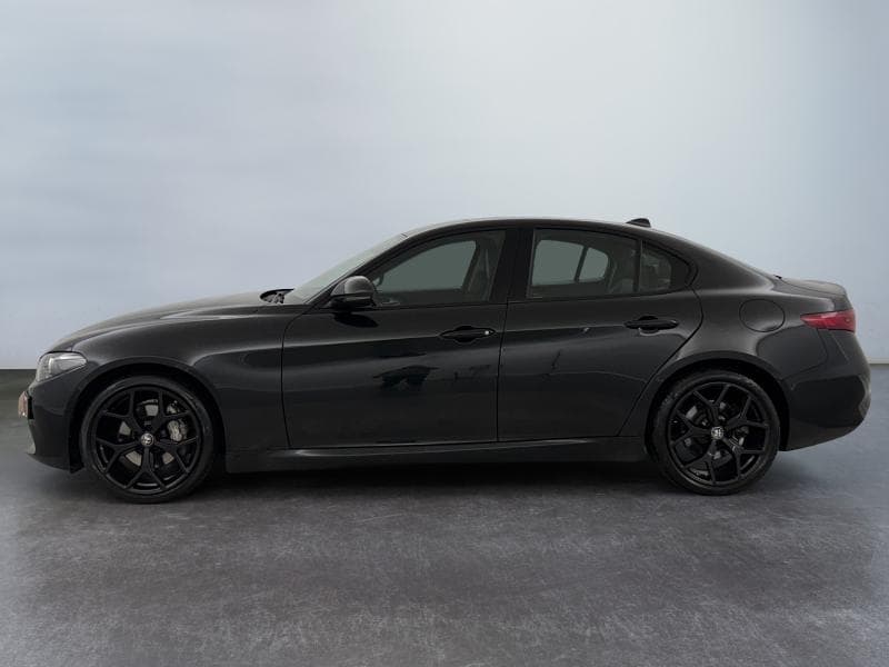 Alfa Romeo Giulia Black Tech | 2.2 TDI 160 CH | CUIR | Caméra | GPS | JA | - 5
