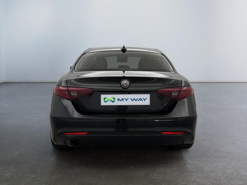 Alfa Romeo Giulia Black Tech | 2.2 TDI 160 CH | CUIR | Caméra | GPS | JA | - 8