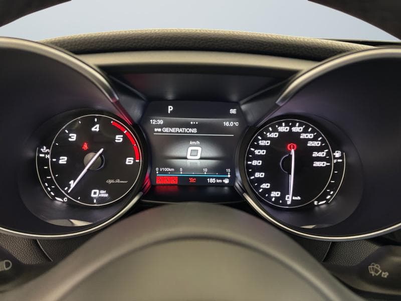 Alfa Romeo Giulia Black Tech | 2.2 TDI 160 CH | CUIR | Caméra | GPS | JA | - 14