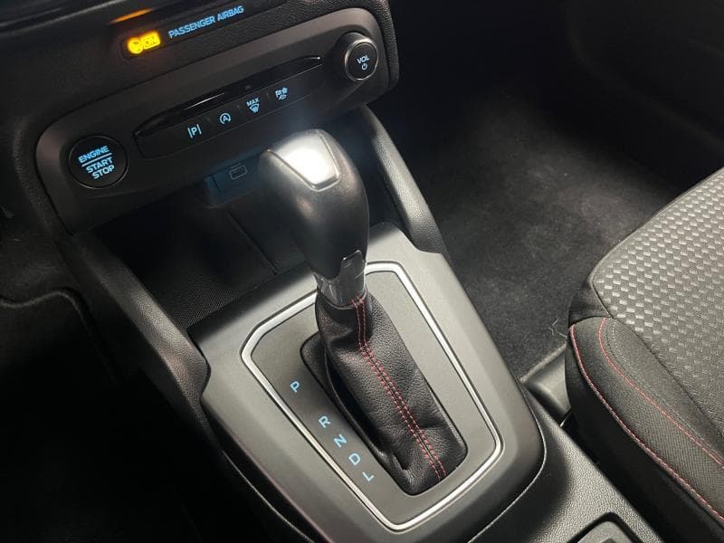 Ford Focus ST-Line | 1.0 Ecoboost 155 cv | GPS | Carplay | Clim auto | LED - 24
