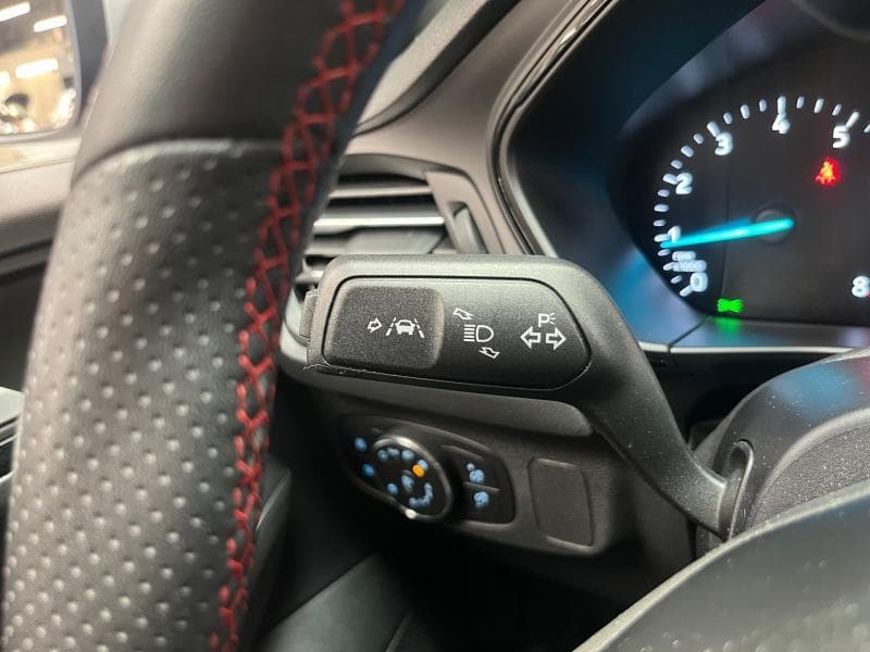 Ford Focus ST-Line | 1.0 Ecoboost 155 cv | GPS | Carplay | Clim auto | LED - 14