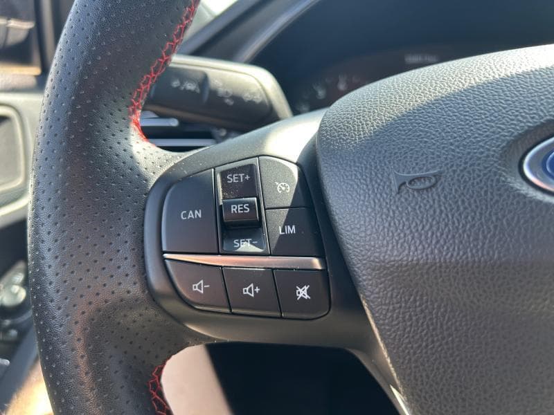 Ford Focus ST-Line | 1.0 EcoBoost MHEV 155cv | GPS | Carplay | Capteurs AV+AR | Clim auto - 24