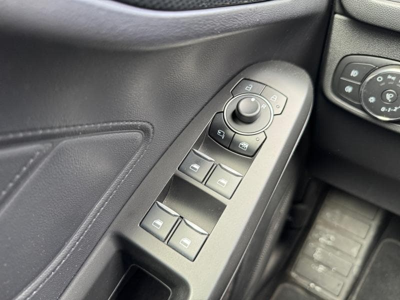 Ford Focus ST-Line | 1.0 Ecoboost 155cv | Carplay | Capteurs Av+AR | Clim Auto | GPS - 13