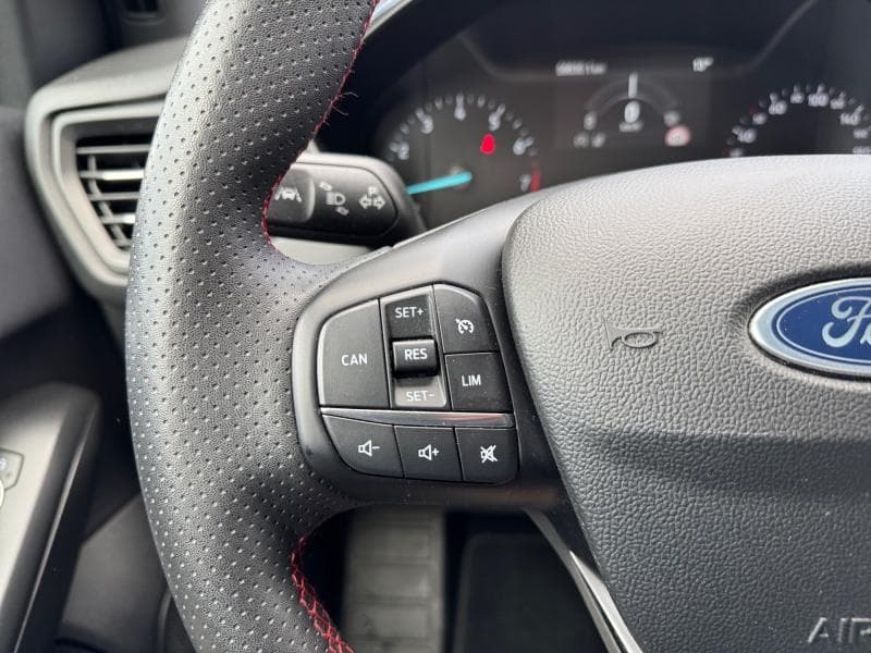 Ford Focus ST-Line | 1.0 Ecoboost 155cv | Carplay | Capteurs Av+AR | Clim Auto | GPS - 17