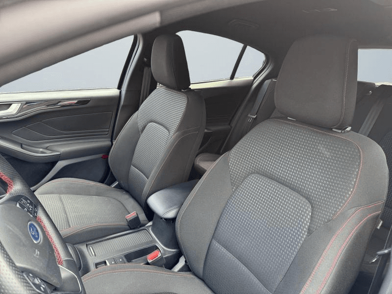 Ford Focus 1.0 EcoBoost MHEV ST-Line X 155 Hp - 10