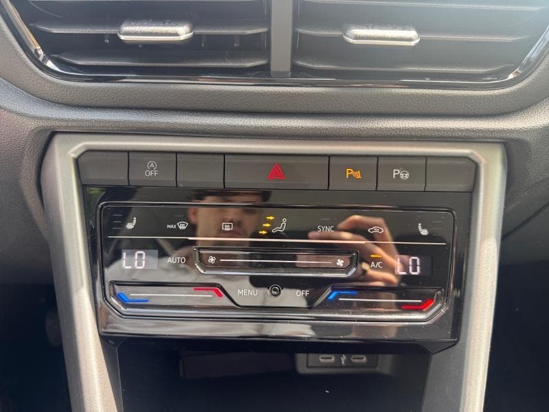Volkswagen T-Roc Life | 1.0 110cv | Carplay | Sièges chauffants | Digital Cockpit - 22