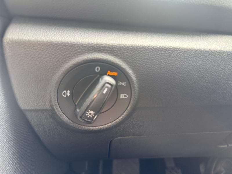 Volkswagen T-Roc Life | 1.0 110cv | Carplay | Sièges chauffants | Digital Cockpit - 17