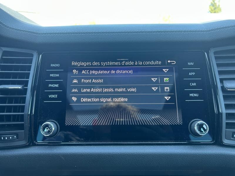 Skoda Kodiaq Sportline | 1.5 TSI 150cv | 7 places | Caméra | Toit Ouvrant | Sièges AV chauffants - 19