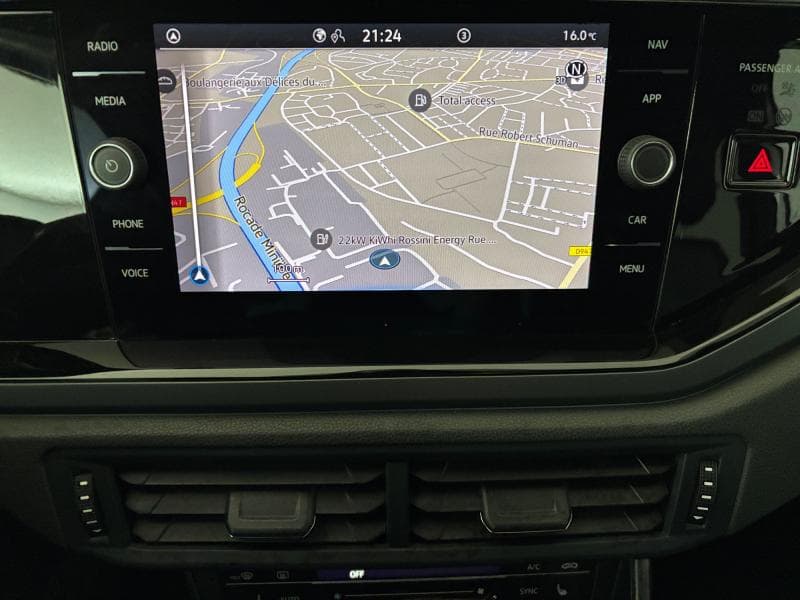 Volkswagen Taigo R-Line | 1.0 TSI 110cv | Carplay | Caméra | toit ouvrant | Attelage - 16