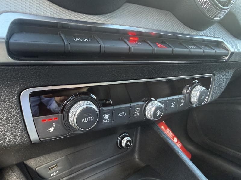 Audi Q2 S-line | 1.0 TFSI 110cv | GPS | Sièges Av chauffants | Bluetooth | - 24
