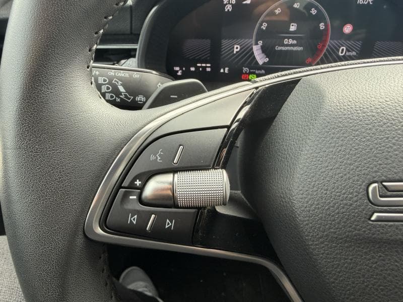 Skoda Kamiq Selection | 1.0 TSI 115 CV | Boite auto | Camera arr | volant multifonctions - 18