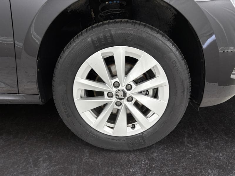 Skoda Kamiq Selection | 1.0 TSI 115 CV | Boite auto | Camera arr | volant multifonctions - 17