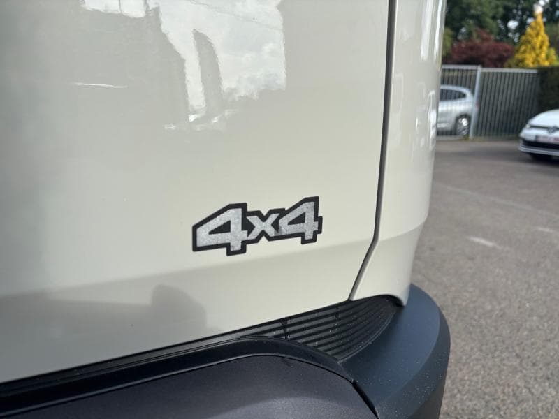 Dacia Duster Extreme | 1.2 Tce 4x4 130 cv | Clim auto | Carplay | Cruise | Alu | Attelage amov - 29