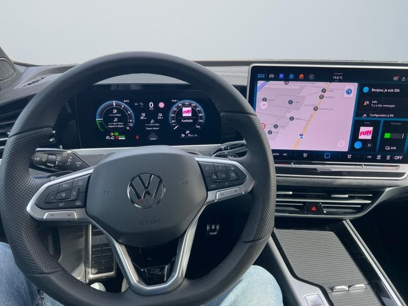 Volkswagen Passat R-Line | 1.5 HYBRID 204CH | Attelage | Harmon Kardon | Carplay | Cuir | - 10
