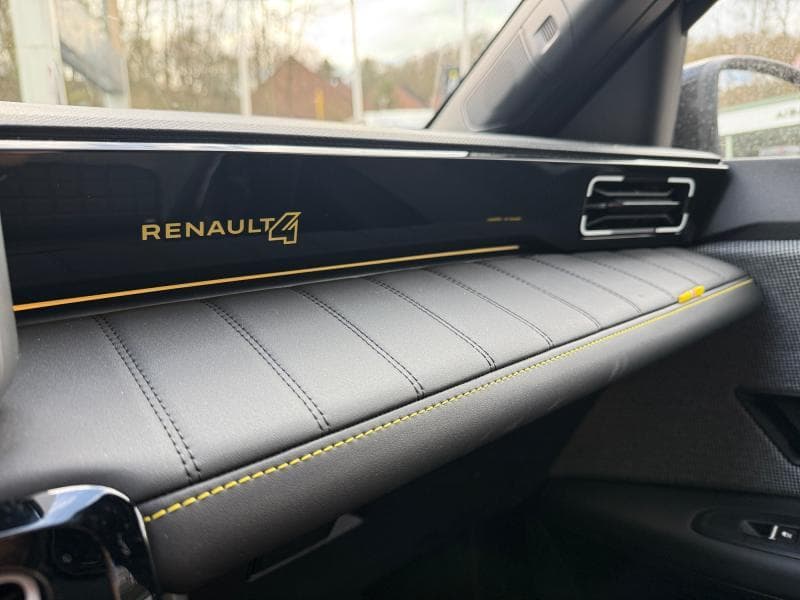 Renault R4 Dispo 04/08/26 100% Electrique Iconic - 25