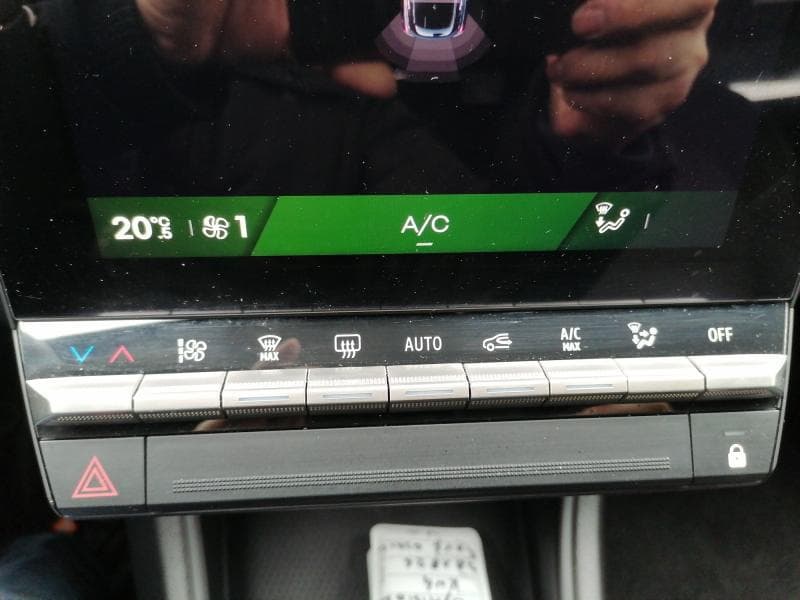 Renault Symbioz 1.6i E-TECH Evolution 145 Hp - 28