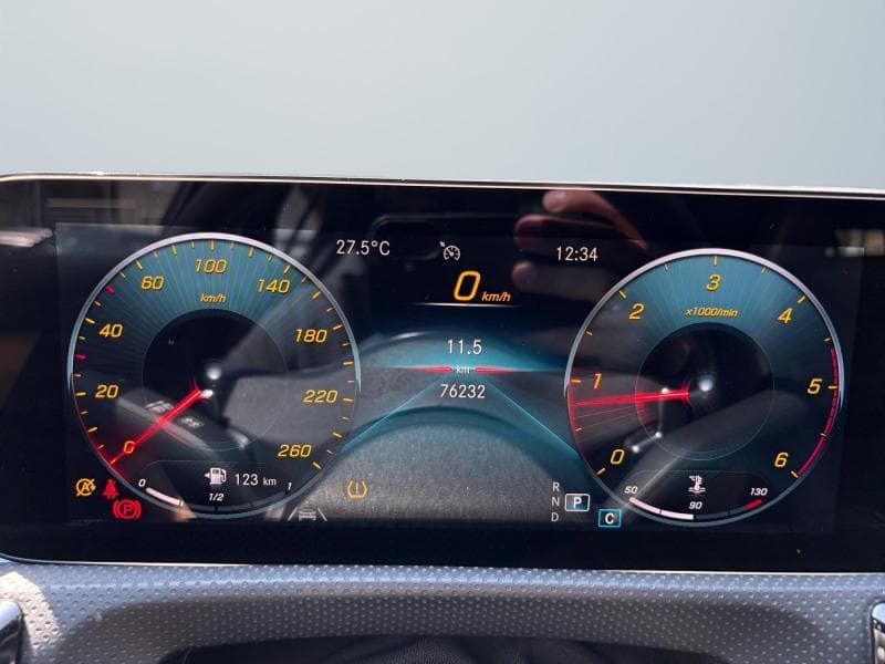 Mercedes-Benz A 180 Pack AMG | 2.0 D 116 CV | Boite auto | GPS | Toit ouvrant | Caméra | Carplay | Sièges Av chauffants - 11