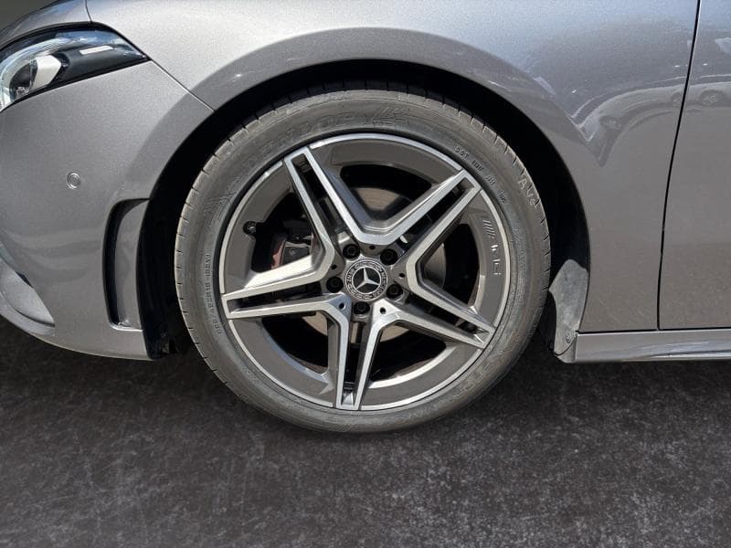 Mercedes-Benz A 180 Pack AMG | 2.0 D 116 CV | Boite auto | GPS | Toit ouvrant | Caméra | Carplay | Sièges Av chauffants - 7