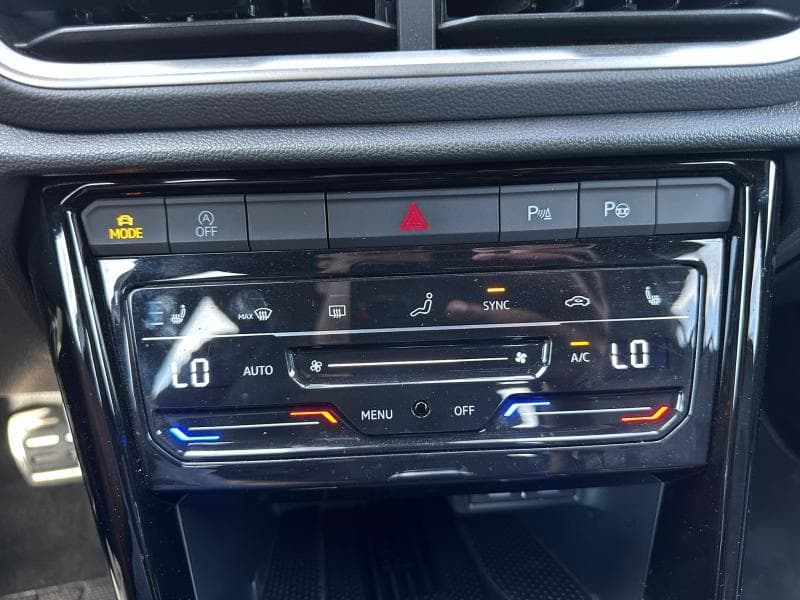 Volkswagen T-Roc R-line | 1.5 TSI 150ch | Caméra | Carplay | Jantes 19 | Coffre Electrique | - 28