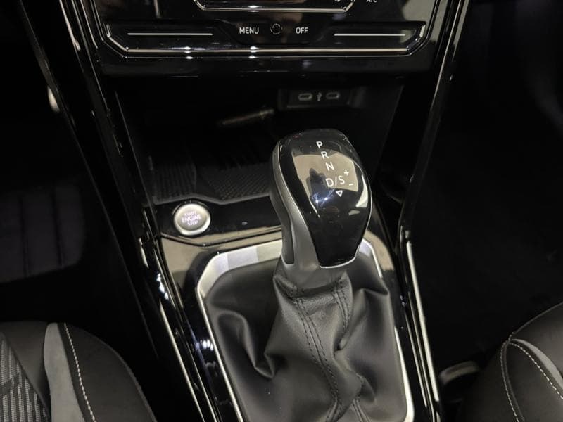 Volkswagen T-Roc R-line | 1.5 TSI 150ch | Caméra | Carplay | Jantes 19 | Coffre Electrique | - 13