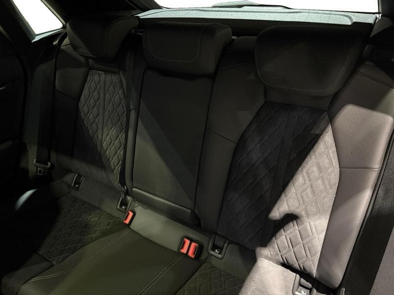 Audi A3 Sportback S-Line - 12