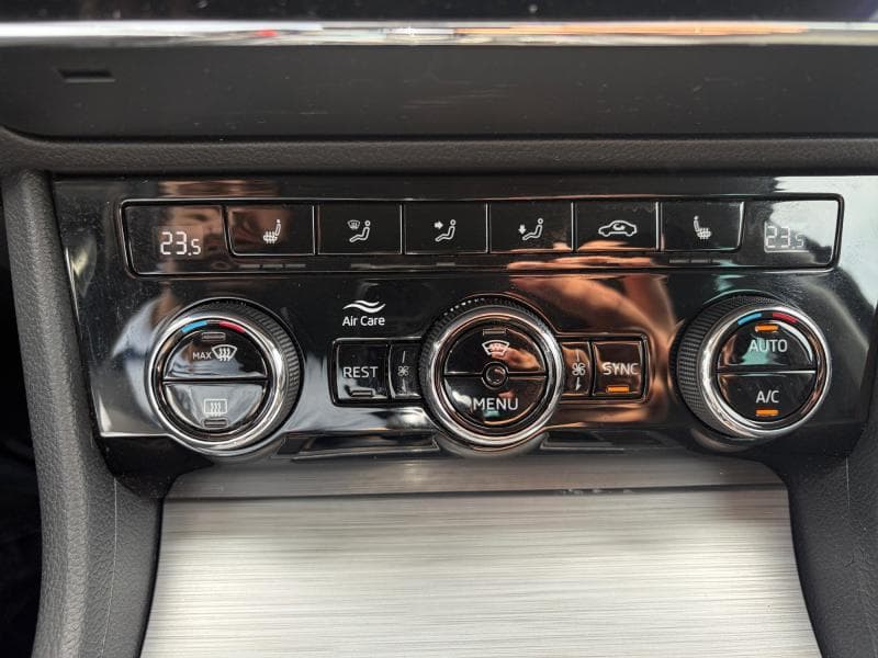 Skoda Superb Style | 2.0 TDI 150 CV | GPS | Caméra | Carplay | Capteurs Av/Ar | Attelage - 27