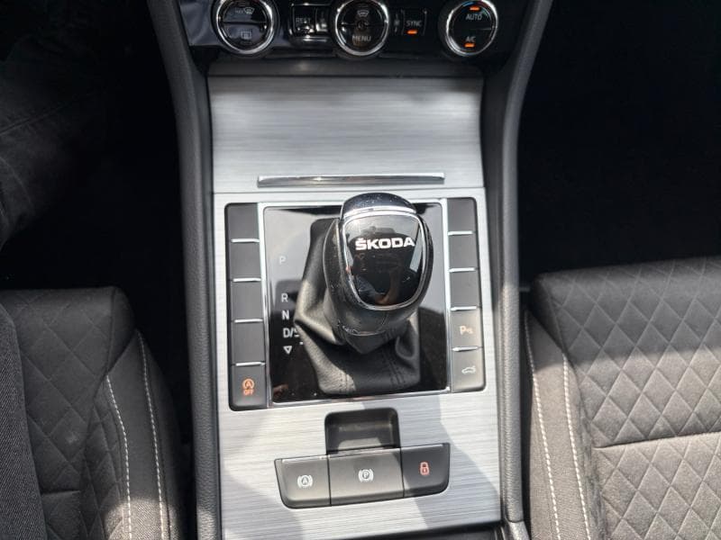 Skoda Superb Style | 2.0 TDI 150 CV | GPS | Caméra | Carplay | Capteurs Av/Ar | Attelage - 28