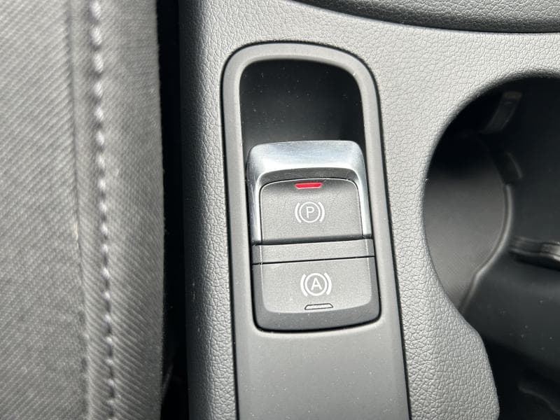 Audi Q3 Attraction | 2.0 TDI 120 CV | Boite auto | GPS | Attache remorque | Capt arr - 25