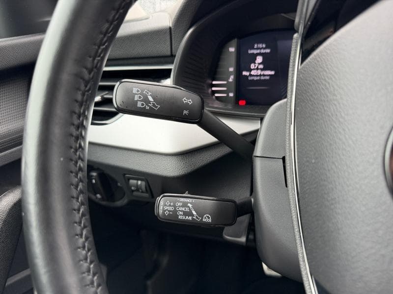 Skoda Kamiq Ambition | 1.0 TSI 95CV | GPS | Carplay | Capteurs Av/Ar | Clim auto - 26