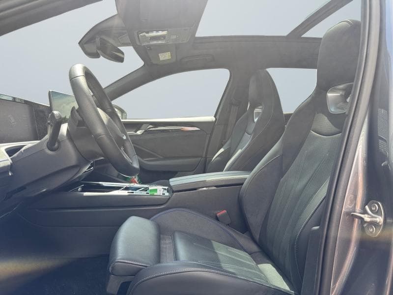 Volkswagen Passat R-Line | 1.5 Hybrid 204cv | Toit pano | carplay | Matrix Led - 9