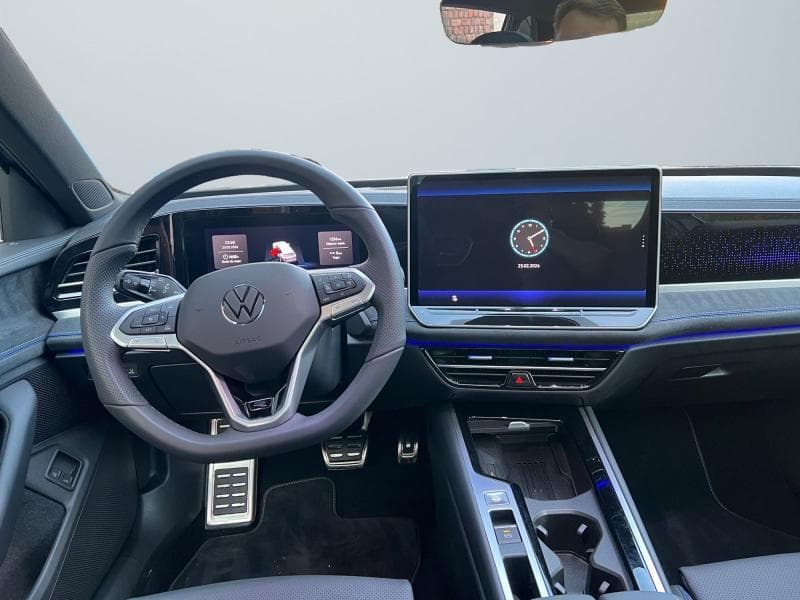 Volkswagen Passat R-Line | 1.5 Hybrid 204cv | Toit pano | carplay | Matrix Led - 3