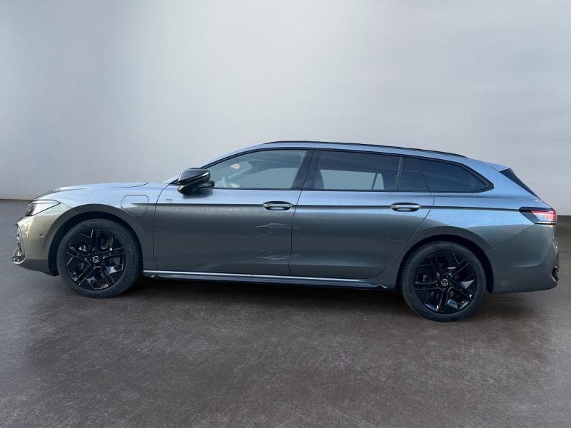 Volkswagen Passat R-Line | 1.5 Hybrid 204cv | Toit pano | carplay | Matrix Led - 5