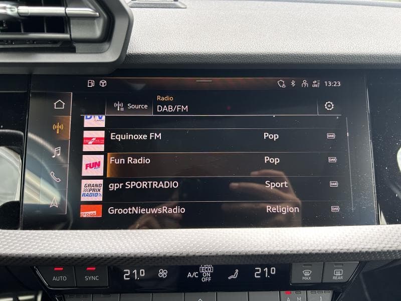 Audi RS3 Sportback | 2.5 TFSI 400 CV | Quattro | Camera | GPS | Toit ouvrant et pano - 26