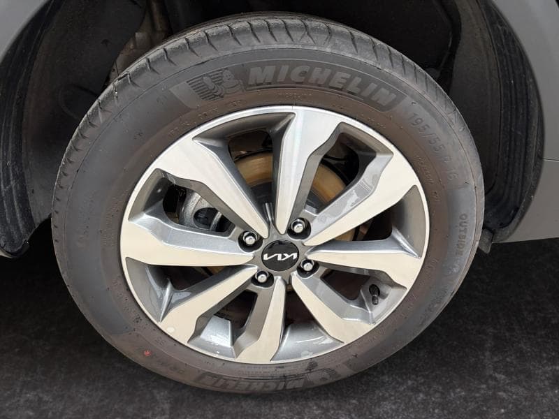 Kia Stonic Style Edition | 1.0 T-GDI DCT 99 cv | Clim auto | Camera | Alu | Cruise - 9