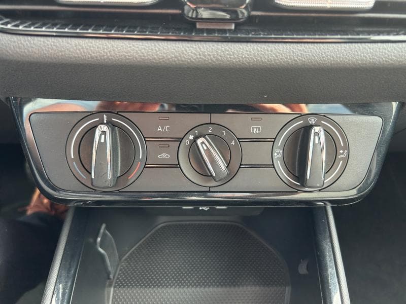 Skoda Fabia Selection | 1.0 TSI 115cv | CarPlay | Capteurs AR | Virtual Cockpit | Clim - 21