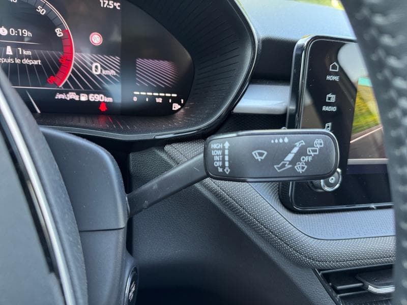 Skoda Fabia Selection | 1.0 Tsi 115cv | Clim | Carplay | Bluetooth | Capteurs Ar - 21