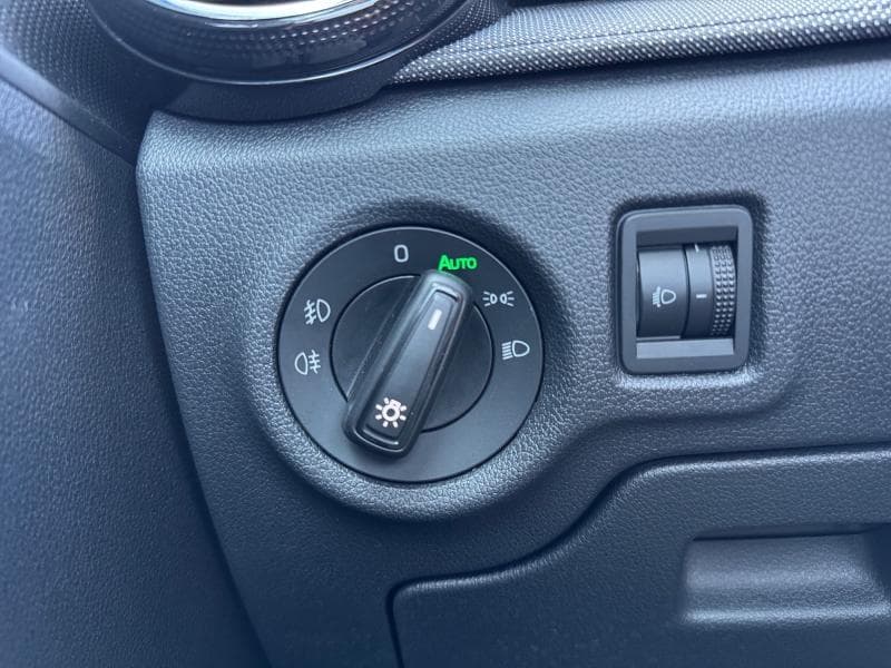 Skoda Fabia Selection | 1.0 Tsi 115cv | Clim | Carplay | Bluetooth | Capteurs Ar - 12