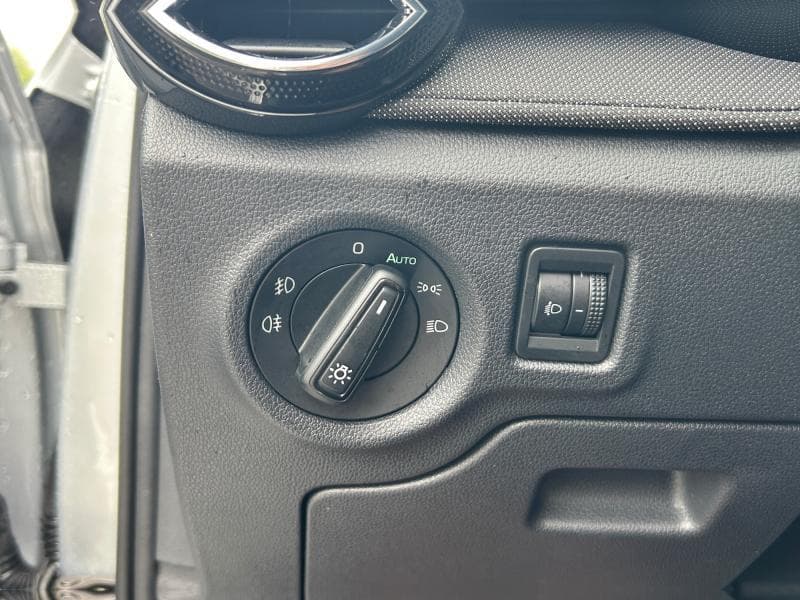 Skoda Fabia Selection | 1.0 TSI 95CV | Virtual Cockpit | Clim | Carplay | Capteurs AR - 27