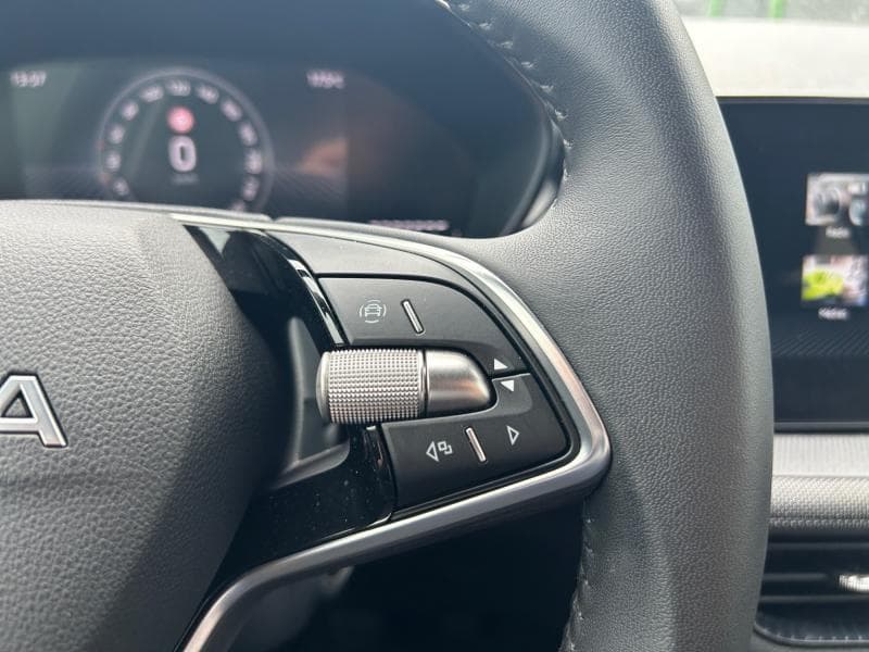 Skoda Fabia Selection | 1.0 TSI 95CV | Virtual Cockpit | Clim | Carplay | Capteurs AR - 24