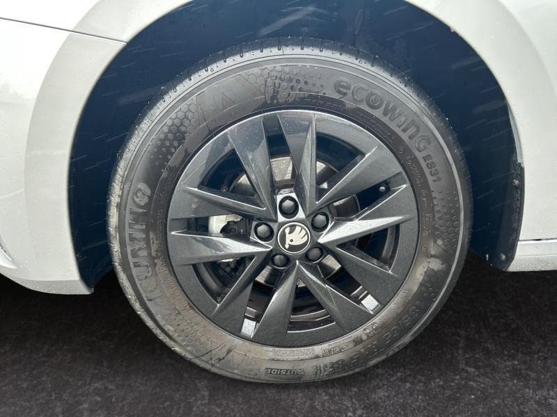 Skoda Fabia Selection | 1.0 TSI 95CV | Virtual Cockpit | Clim | Carplay | Capteurs AR - 31