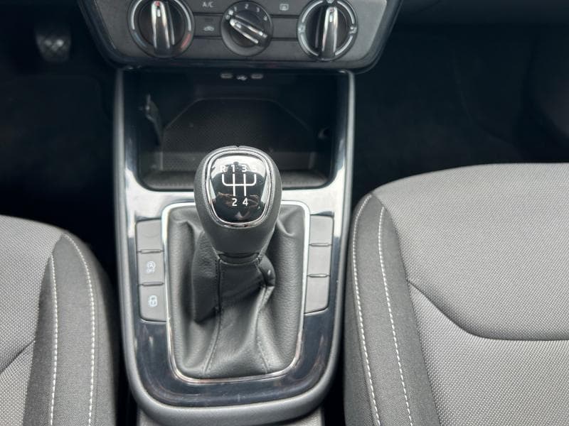 Skoda Fabia Selection | 1.0 TSI 95CV | Virtual Cockpit | Clim | Carplay | Capteurs AR - 21