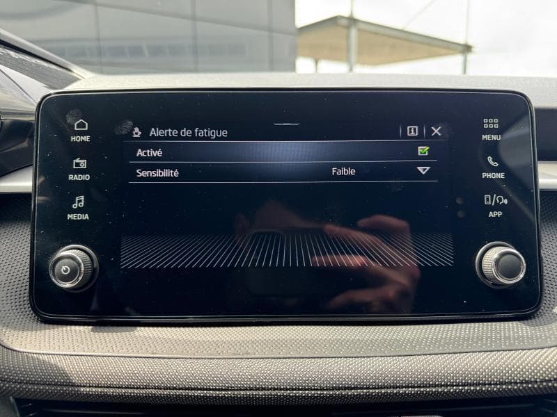 Skoda Fabia Selection | 1.0 TSI 95cv | Carplay | Clim | Capteurs Ar | Jantes alu - 23