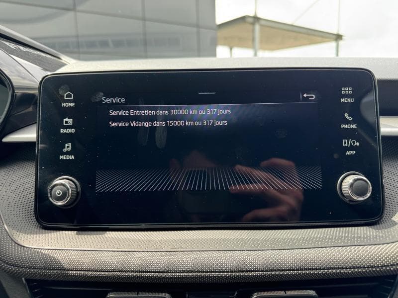 Skoda Fabia Selection | 1.0 TSI 95cv | Carplay | Clim | Capteurs Ar | Jantes alu - 24