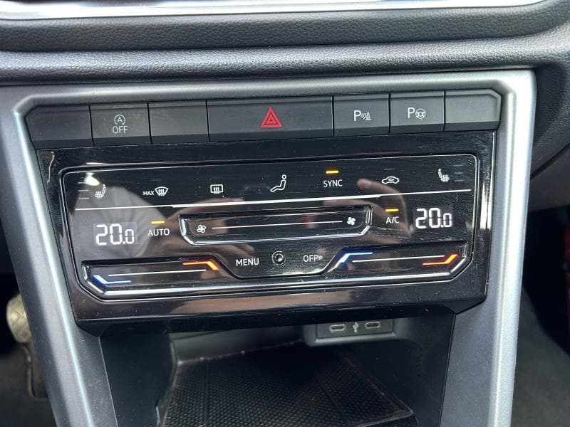 Volkswagen T-Roc Cabriolet | 1.0 TSI 110 CV | Carplay | Camera | GPS | Sieges Av et volant chauffants - 25