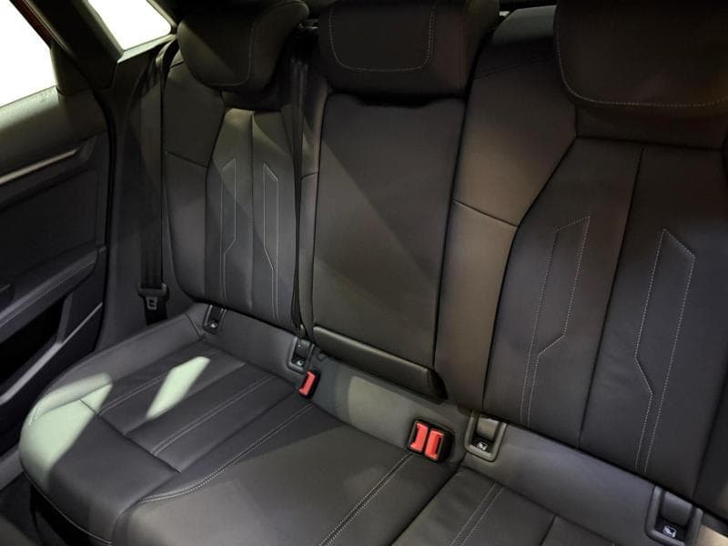 Audi A3 Sportback S-Line - 11