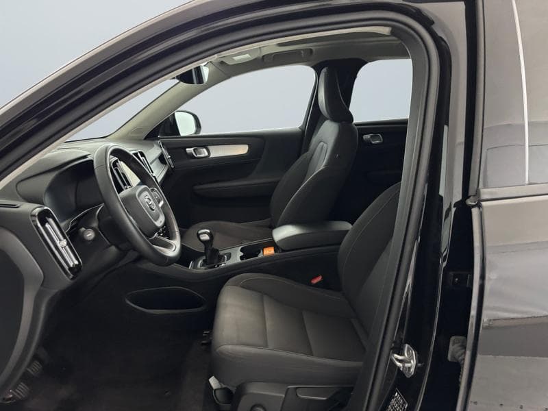 Volvo XC40 Momentum | 1.5i 129cv | Toit ouvrant | GPS | - 10