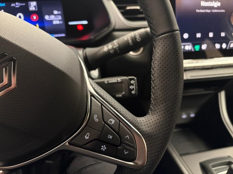 Renault Captur Techno | 1.8 Hybrid 160 cv | Carplay | Caméra | Alu | Cruise - 24