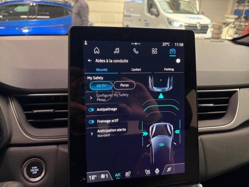 Renault Captur Techno | 1.8 Hybrid 160 cv | Carplay | Caméra | Alu | Cruise - 22